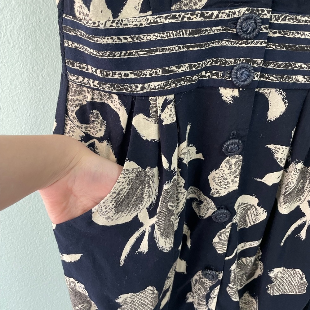 🌱5/$25🌱 Positive Attitude | 80s 90s Navy Floral Button-Down Office Pencil Dress - Picture 6 of 8